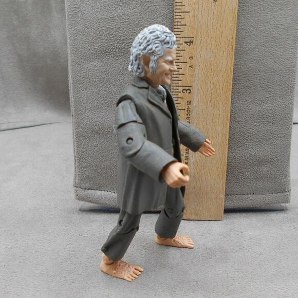 2003 Bilbo Baggins from There and Back Again LOTR Gift Pack Toy Biz - Picture 4 of 7